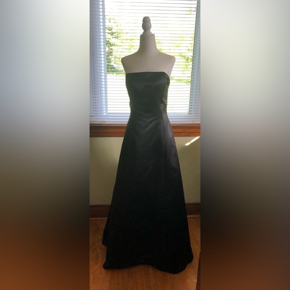 Scott McClintock Black Halter A-Line Formal Dress